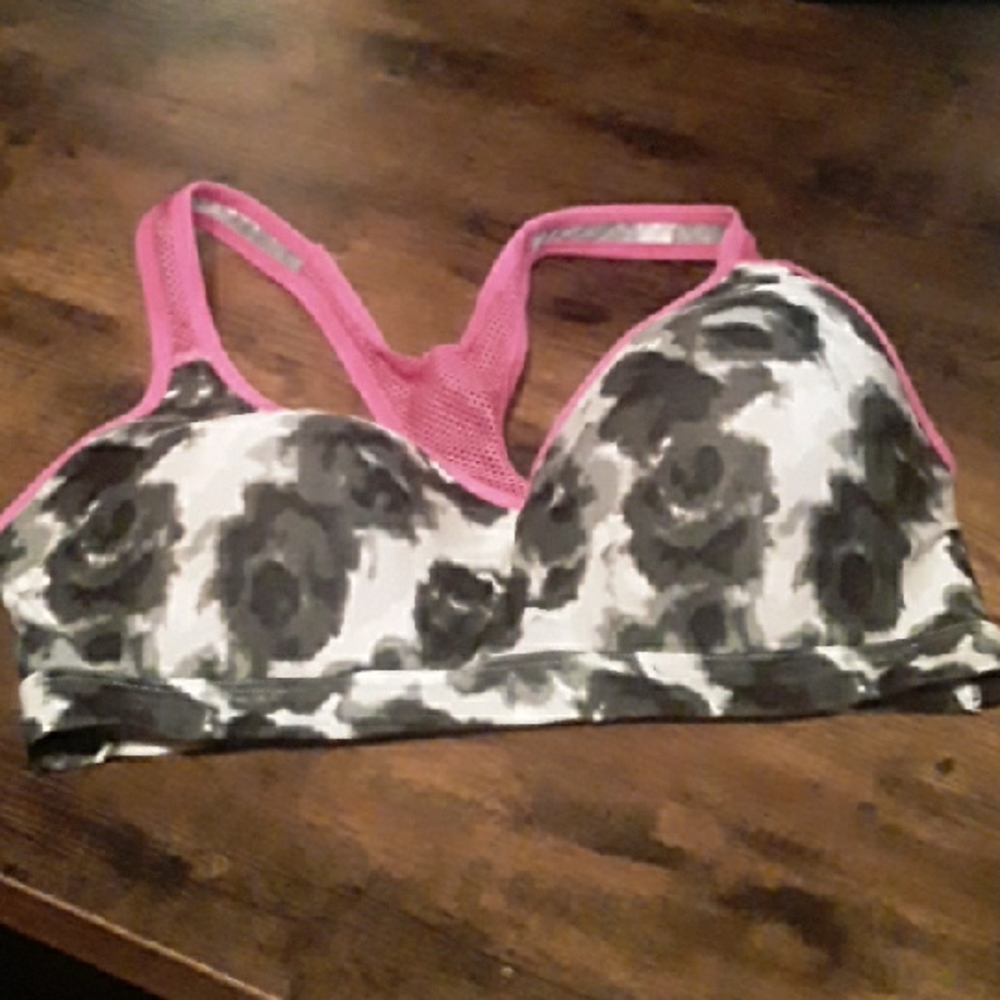 NWOT So Intimates Large Black White & Pink Padded Wirefree Sports Bra